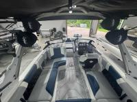 Malibu Boats / WAKESETTER 21LX