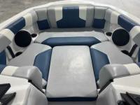 Malibu Boats / WAKESETTER 21LX