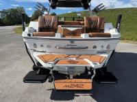 Malibu Boats / M242 