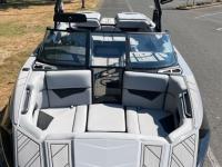 Moomba Boats / MOOMBA KAYEN 