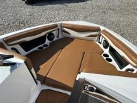 Axis Boats / T220
