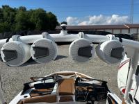 Axis Boats / T220