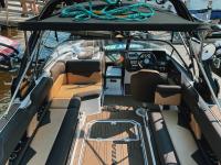 Moomba Boats / MAKAI 