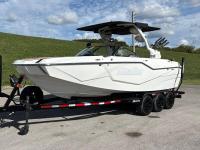 Malibu Boats / M242 