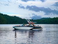 Malibu Boats / Wakesetter 21 LX