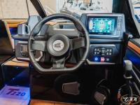 Axis Boats / T220