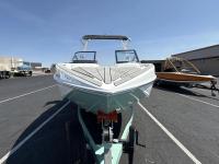 Moomba Boats / MONDO 