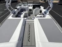 Moomba Boats / MONDO 