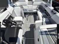 Moomba Boats / MONDO 