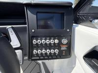 Moomba Boats / MONDO 