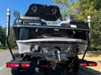 Moomba Boats / MOOMBA KAYEN 