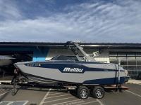 Malibu Boats / MALIBU M220