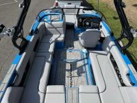 Moomba Boats / MOJO 