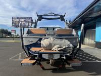 Malibu Boats / MALIBU M220